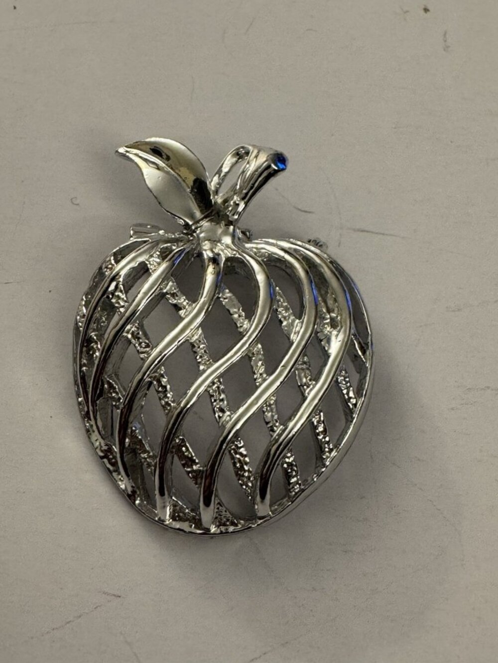 Vintage Gerry's Silvertone Cut Out Apple Brooch BV7